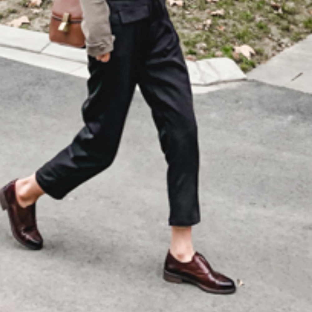 TOOAS Women's Brown Leather Lace-Up Oxford Shoes - Picture 11 of 15